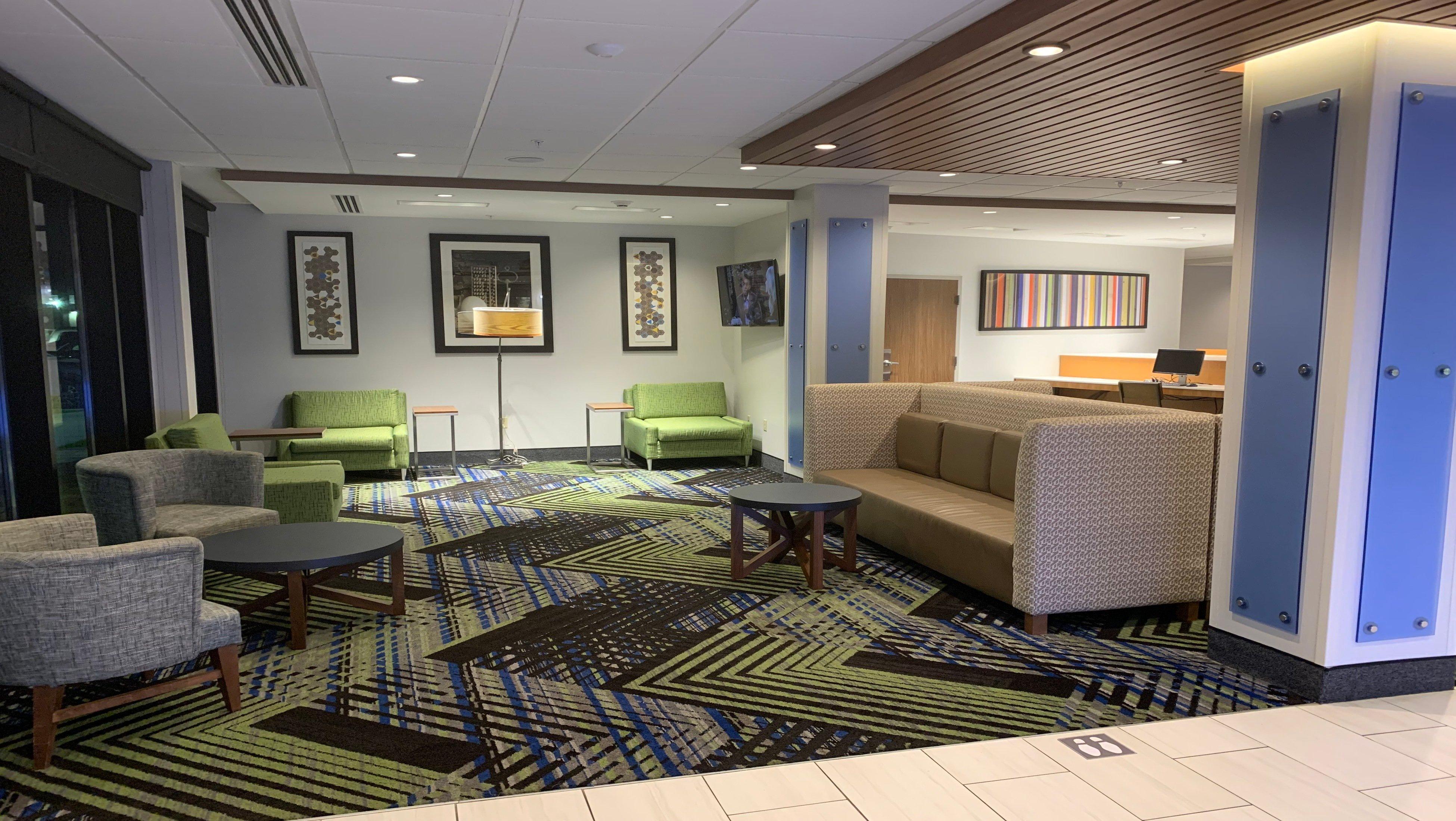 Holiday Inn Express & Suites - Middletown By Ihg Exterior foto